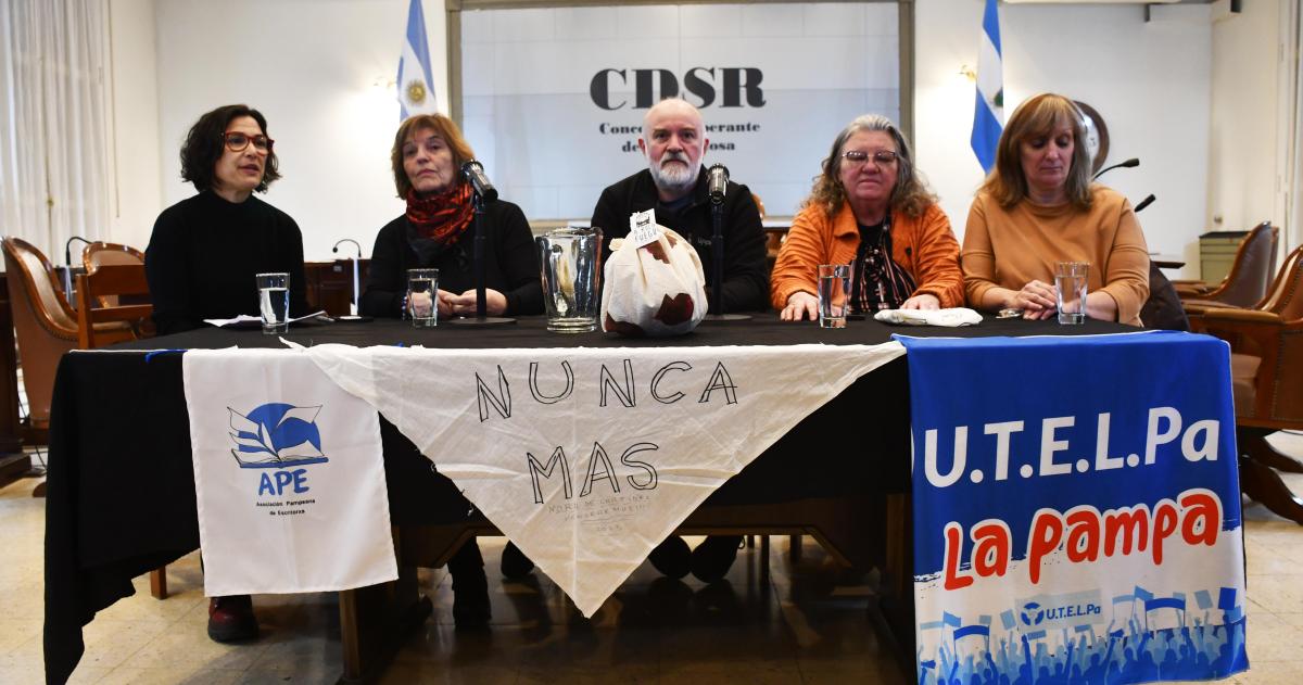 Presentaron el libro Olvidar imposible del caso Santiago Maldonado