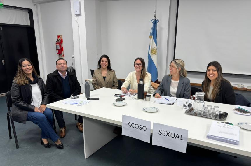 Policiacutea- reflexiones sobre el acoso sexual en el aacutembito laboral