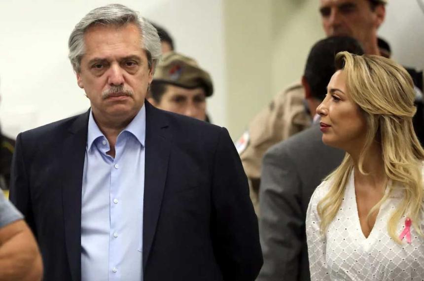 Piden elevar a juicio oral a Alberto Fernaacutendez por violencia de geacutenero contra Fabiola Yantildeez