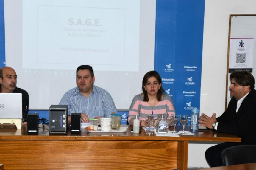 Comenzoacute taller sobre gestioacuten administrativa del personal docente