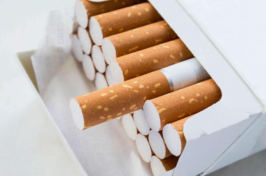 La Corte ordenoacute al Sentildeor del Tabaco pagar una deuda de USD 1400 millones por un impuesto que nunca abonoacute