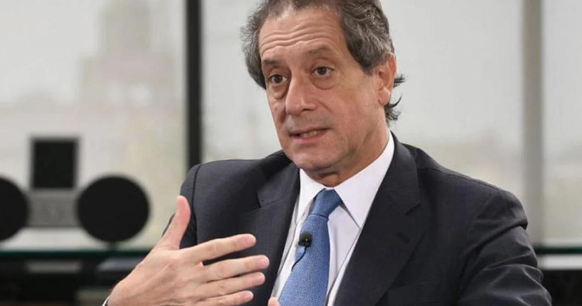 Extitular del BCRA advierte que la deuda aumentoacute maacutes de US 100000 millones con Milei