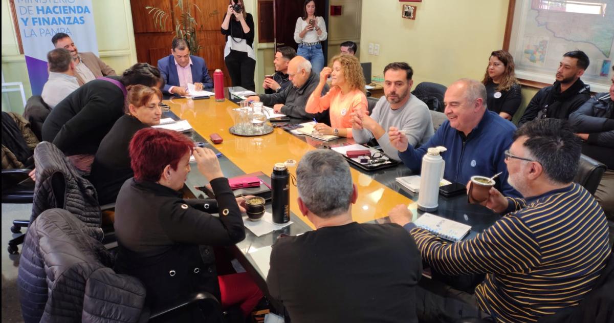 Cuarto intermedio en la paritaria estatal 