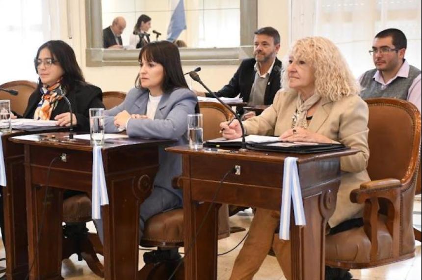 La UCR fustiga los proyectos para hacer caja