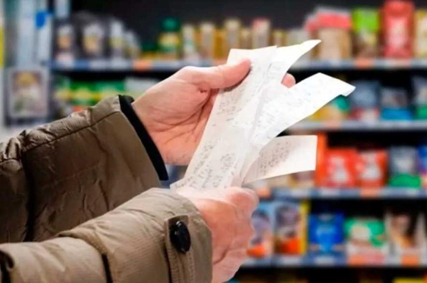 El consumo masivo en Argentina sigue sin repuntar y cae un 43-en-porciento- interanual en julio