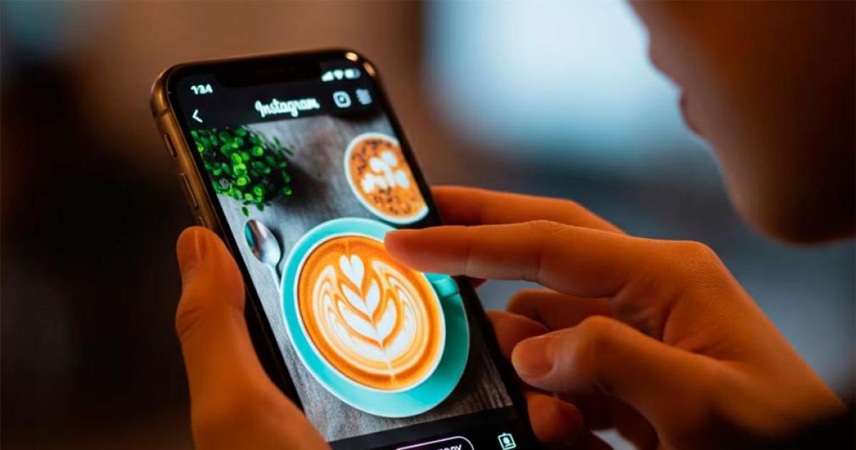 iquestPor queacute algunas personas suben historias a Instagram todos los diacuteas La psicologiacutea detraacutes del haacutebito