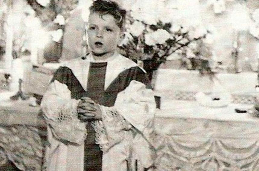 La historia del nintildeo franceacutes que anticipoacute al Papa Piacuteo XII el dogma de la Asuncioacuten de la Virgen