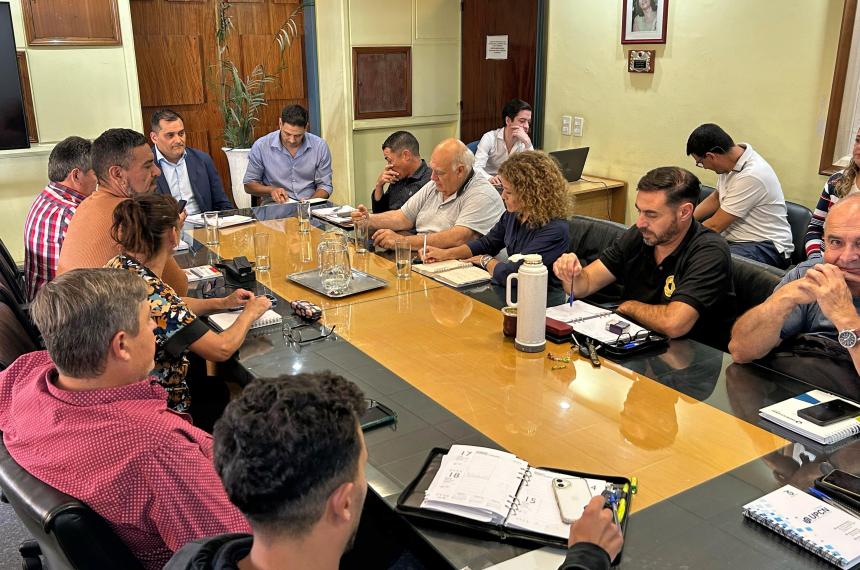 Retoman las paritarias estatal y docente luego del cuarto intermedio