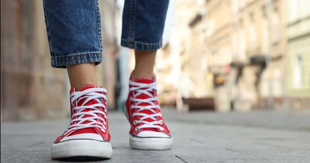 Un cambio sencillo en la forma de caminar alivia la artrosis de rodilla
