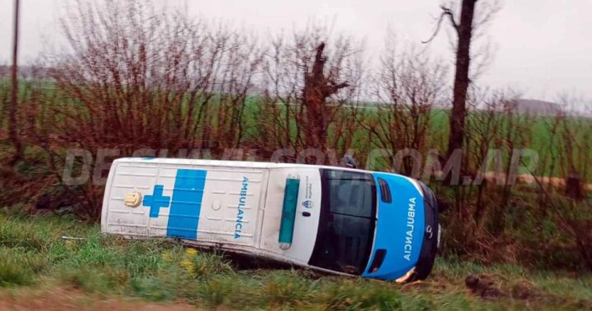Segunda ambulancia volcoacute en la ruta 5 cuando iba a asistir a los accidentados del primer siniestro