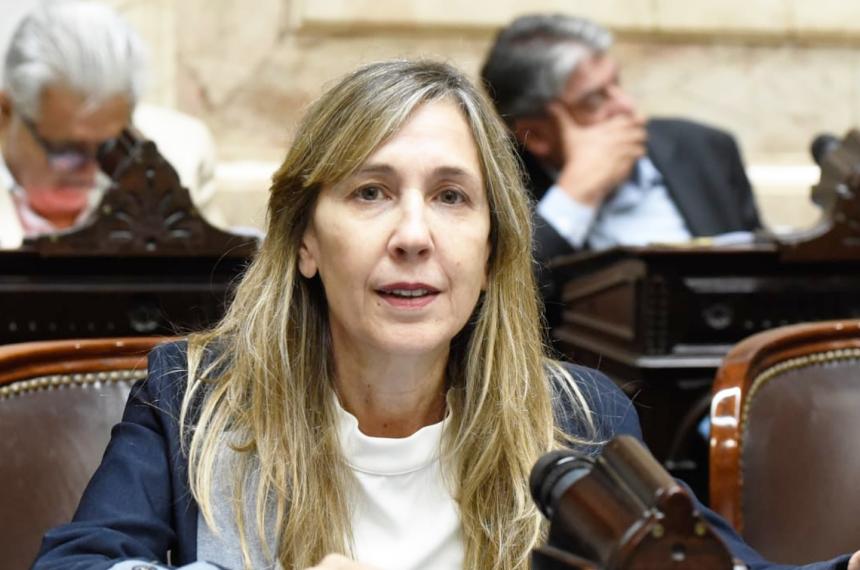 Mariacuten agradecioacute a quienes no se vistieron de violeta para aparecer como teletubis