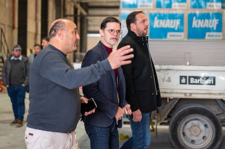 Vaca Narvaja visitoacute empresas pampeanas junto a Di Naacutepoli