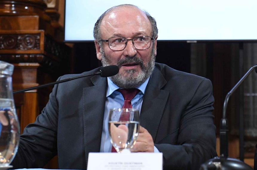 Kroneberger rechaza el aumento de su dieta como senador