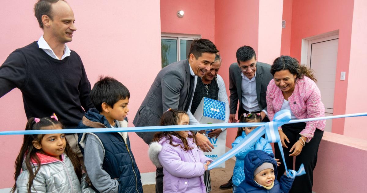 Familias de Conhello recibieron las llaves de sus casas