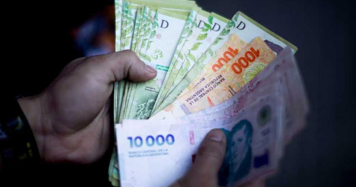 La tasa de los plazos fijos llegoacute al 50-en-porciento-- cuaacutento rinden 300000 en cada banco