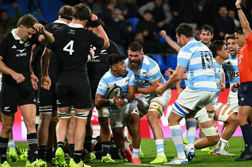 Los Pumas se dieron el gusto y vencieron a los All Blacks de local