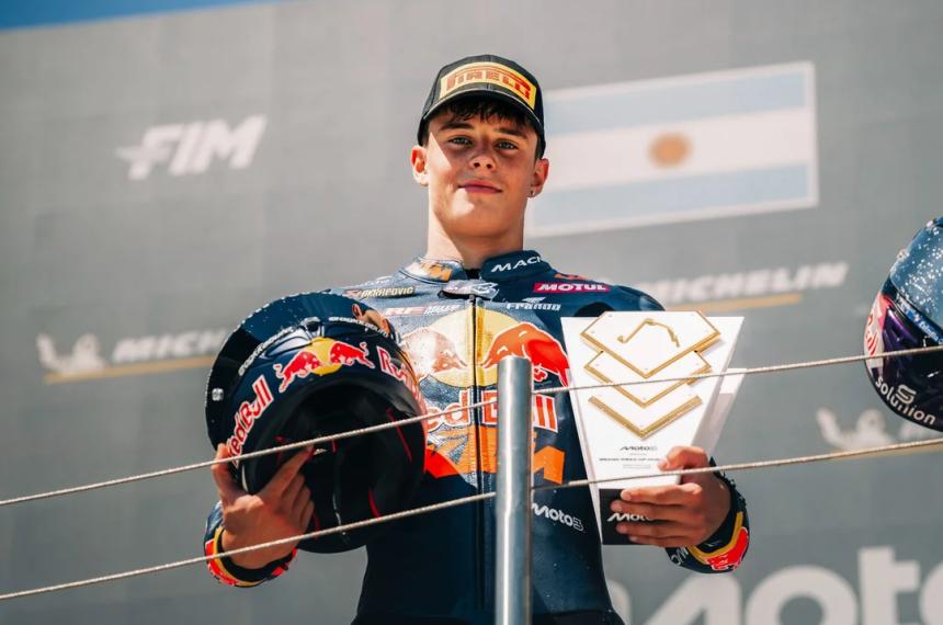 Perrone terminoacute segundo en el Moto3 en una definicioacuten increiacuteble