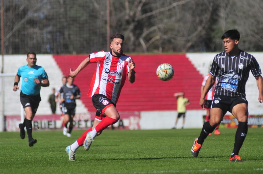 Costa Brava no lo pudo aguantar y se le escapoacute el triunfo 