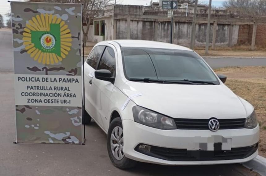 Interceptan a cazadores furtivos de Toay- secuestran armas un ciervo y un auto 