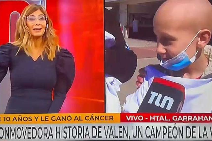 Valentiacuten el nintildeo pampeano que tocoacute la campana de la esperanza gracias al Garrahan