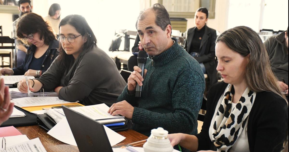 El aumento del boleto de colectivo se discutioacute en el Concejo
