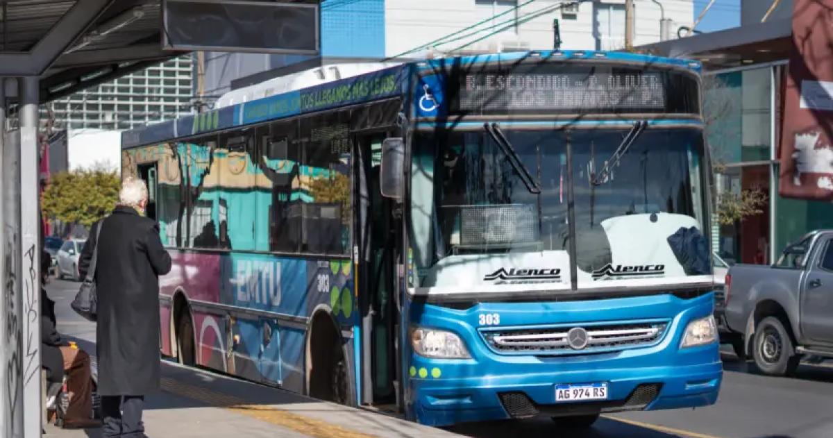 Boleto del EMTU- si aprueban el aumento se iriacutea a  1290 pesos  