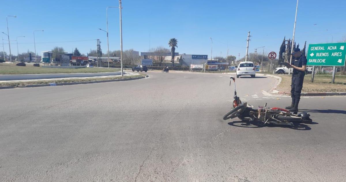 Un motociclista resultoacute herido tras un choque en la Rotonda Sur