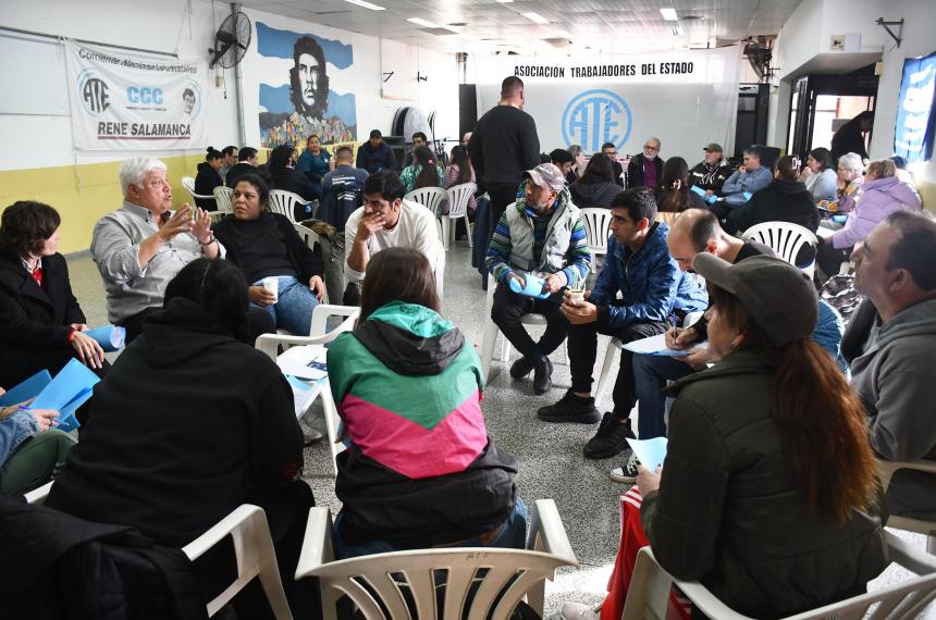 ATE realizoacute el primer plenario provincial de empleados municipales