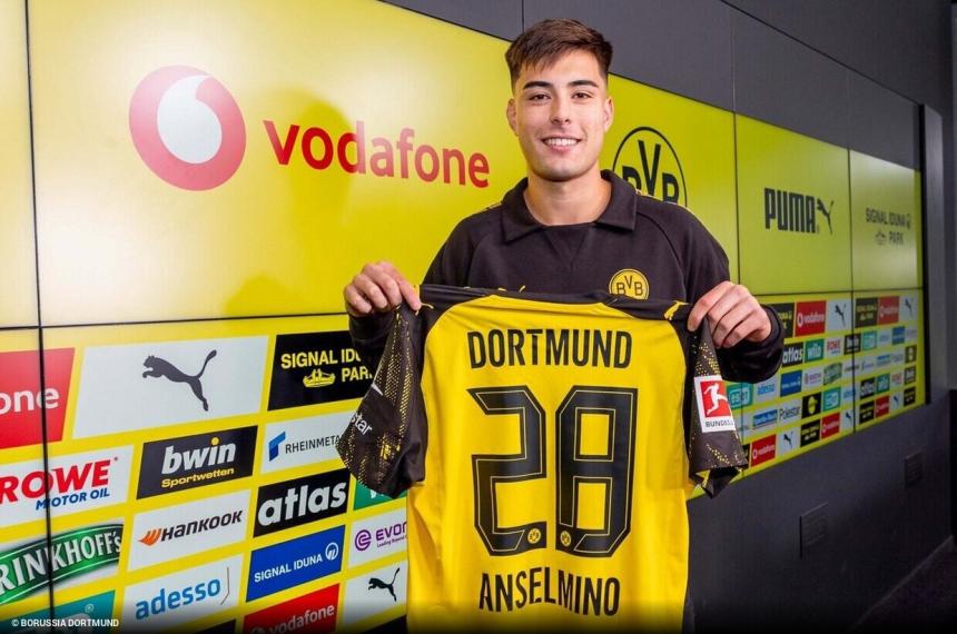 Anselmino se suma al Borussia Dortmund