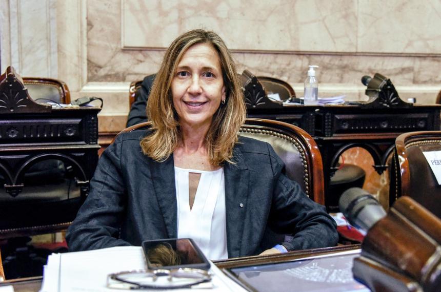 Varinia Mariacuten cuestionoacute a Francos- No respondioacute nada sobre las deudas con La Pampa