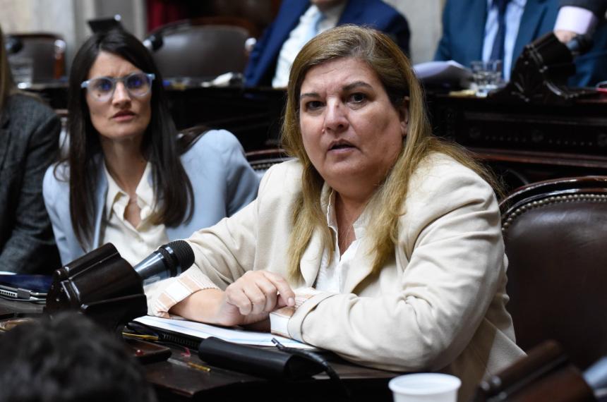 Este Gobierno sigue vendiendo espejitos de colores