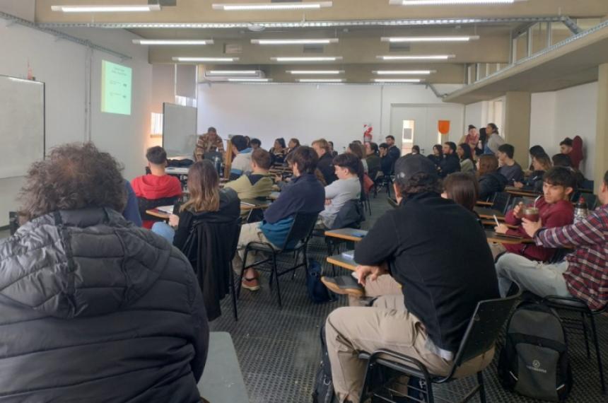 Adolescentes institucionalizados compartieron un taller