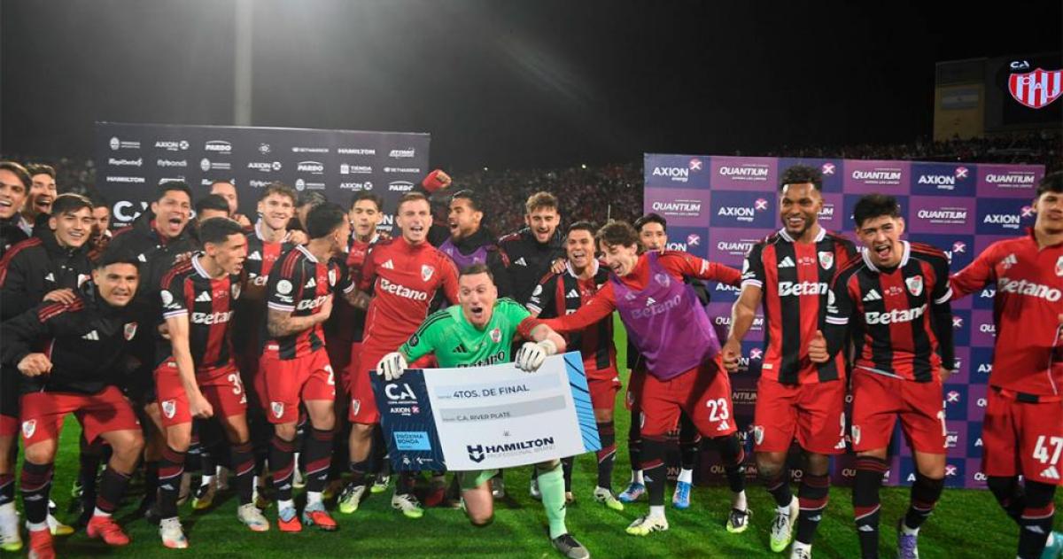River eliminoacute a Unioacuten en los penales gracias a Armani y sigue vivo en la Copa Argentina