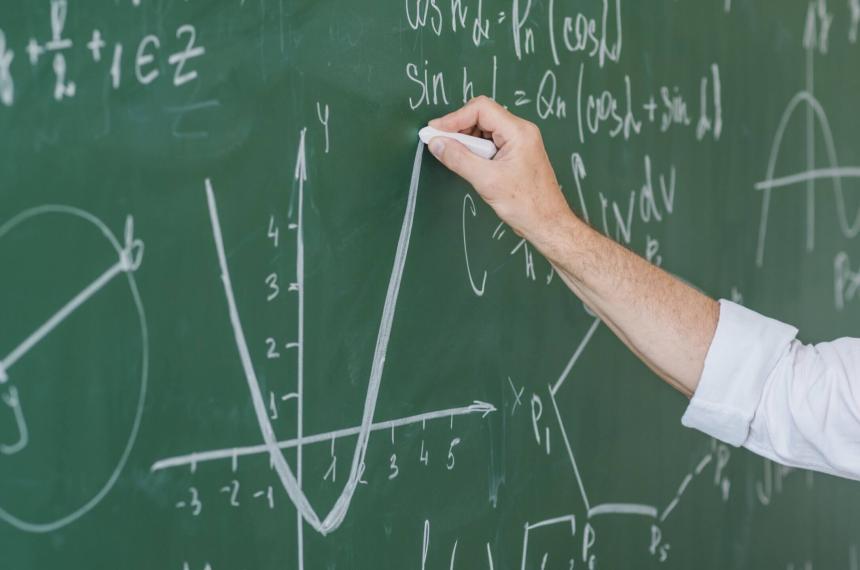 Dos estudiantes de la UNLPam en competencia matemaacutetica
