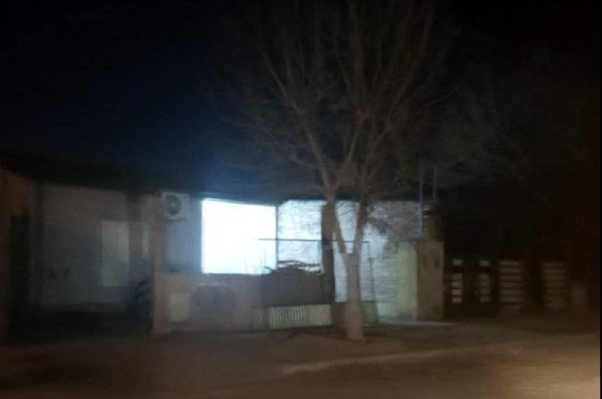 Dos hermanos discutieron por el volumen del TV y uno sacoacute un arma