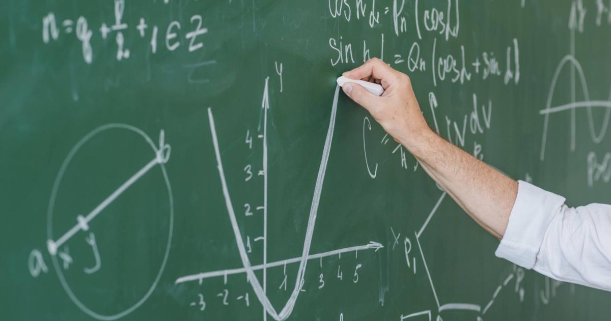 Dos estudiantes de la UNLPam en competencia matemaacutetica