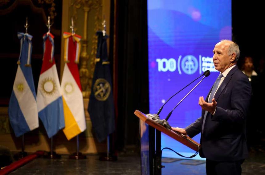 Lorenzetti- Las instituciones hablan un lenguaje del pasado