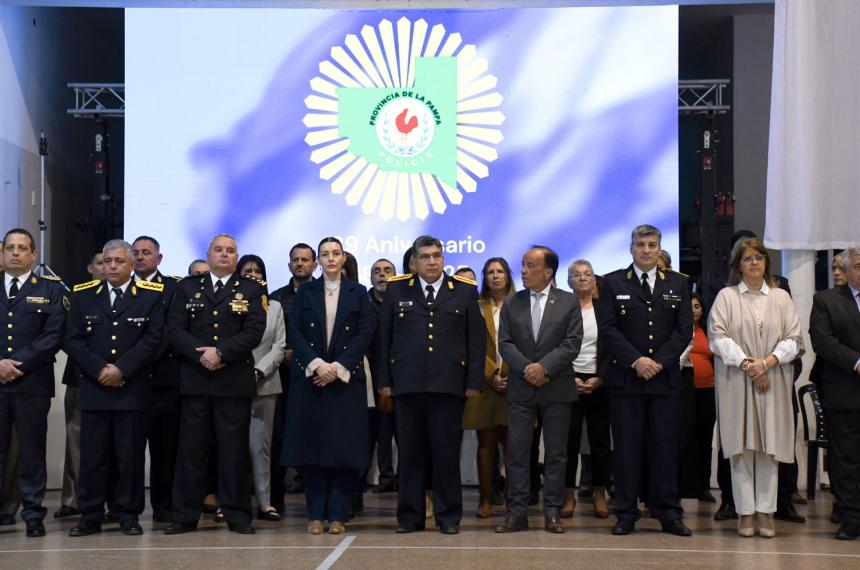 La Policiacutea de La Pampa celebroacute su 139deg aniversario