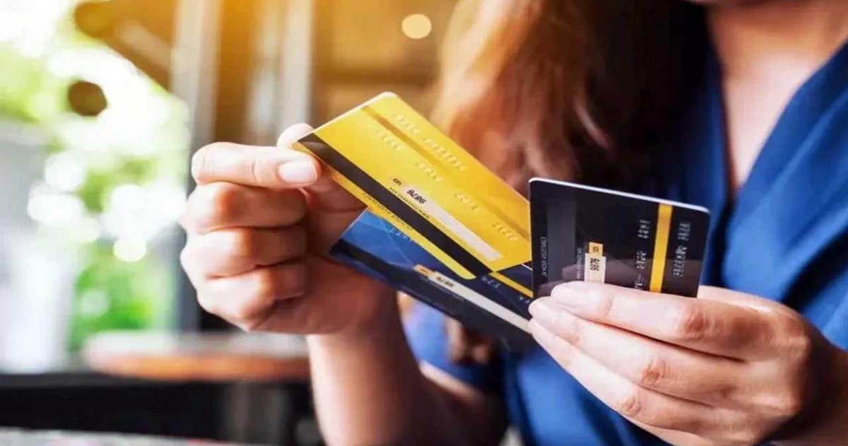 Crece la morosidad en tarjetas y preacutestamos personales por el encarecimiento del creacutedito