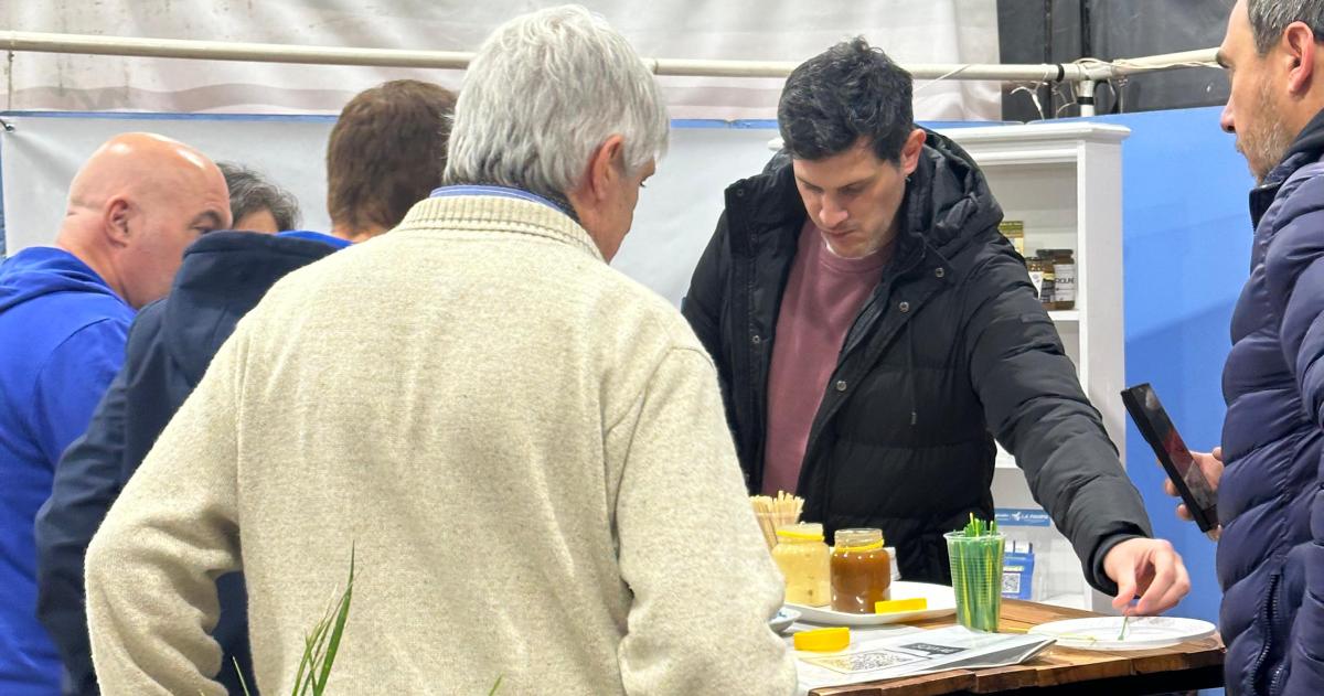 Guidugli en la Expo Apiacutecola de Doblas- La produccioacuten pampeana es un verdadero orgullo