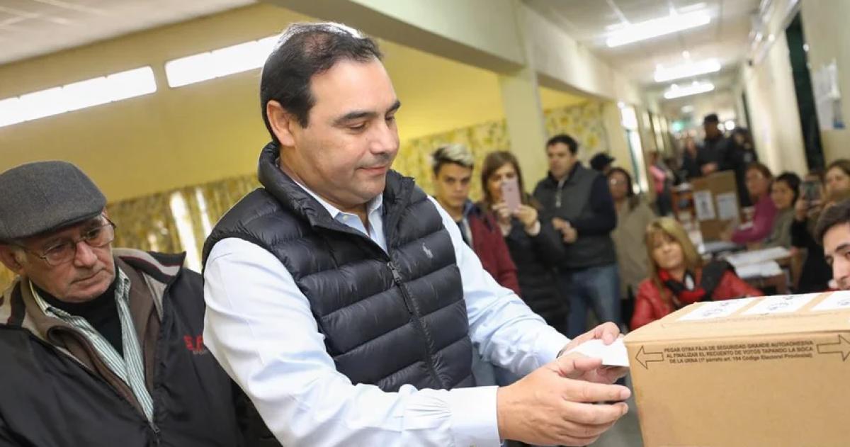 Corrientes- mayoriacutea en Diputados y Senado y control del 90-en-porciento- de intendencias para Valdeacutes