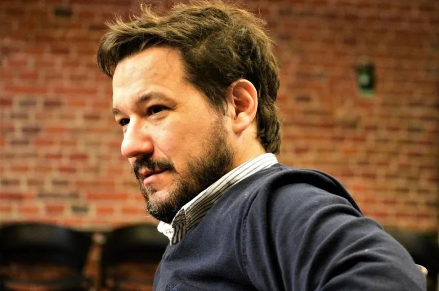 Escaacutendalo de los audios- un periodista uruguayo desafiacutea a la Justicia argentina y promete emitirlos