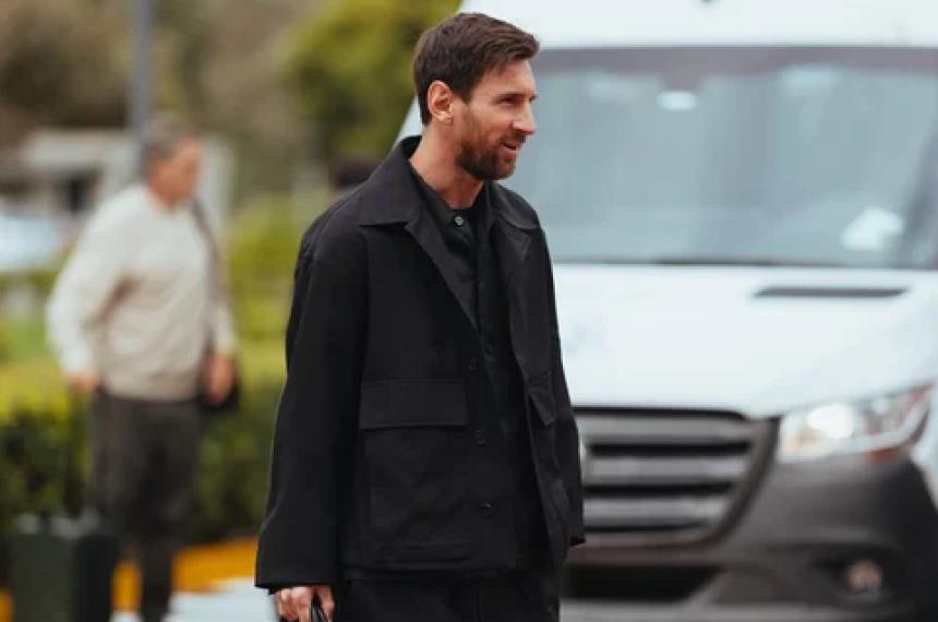 Messi ya estaacute en Argentina y Scaloni tendraacute hoy el plantel completo para iniciar los entrenamientos