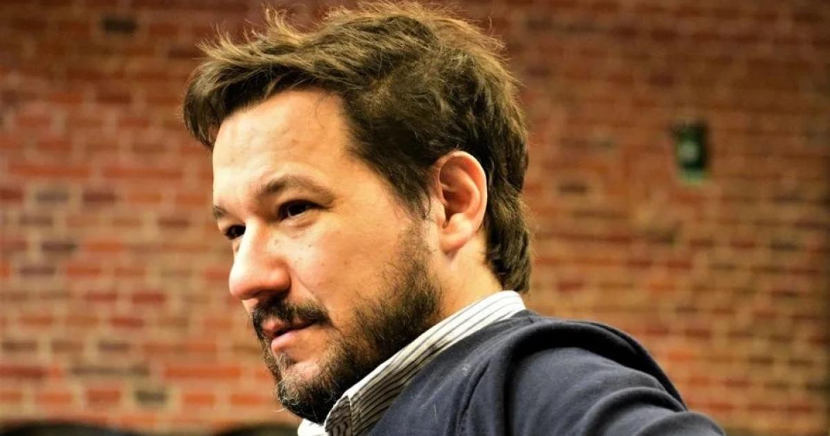 Escaacutendalo de los audios- un periodista uruguayo desafiacutea a la Justicia argentina y promete emitirlos