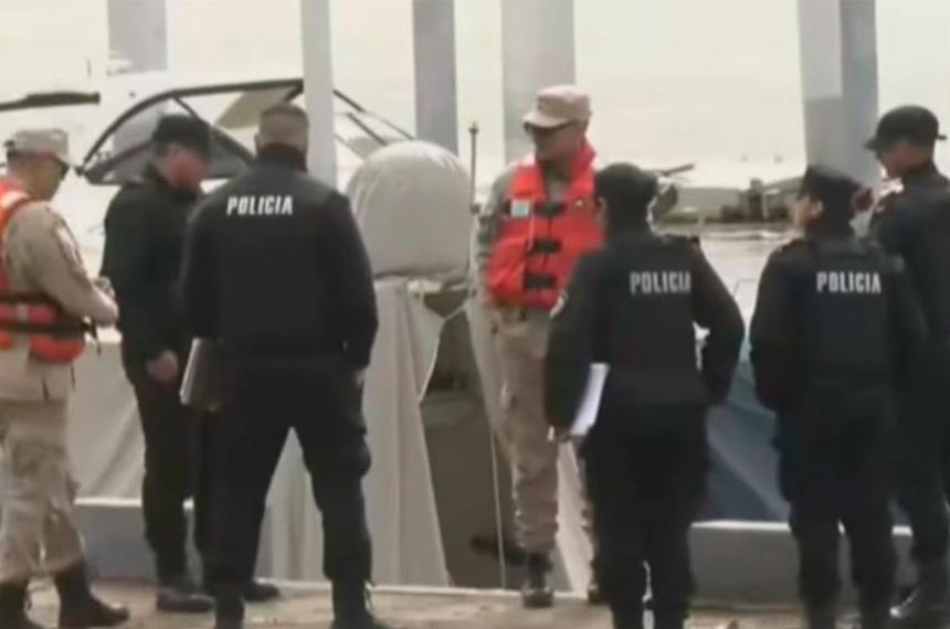 Hallaron el cuerpo de un hombre flotando en el Riacuteo Paranaacute e investigan las causas de su muerte
