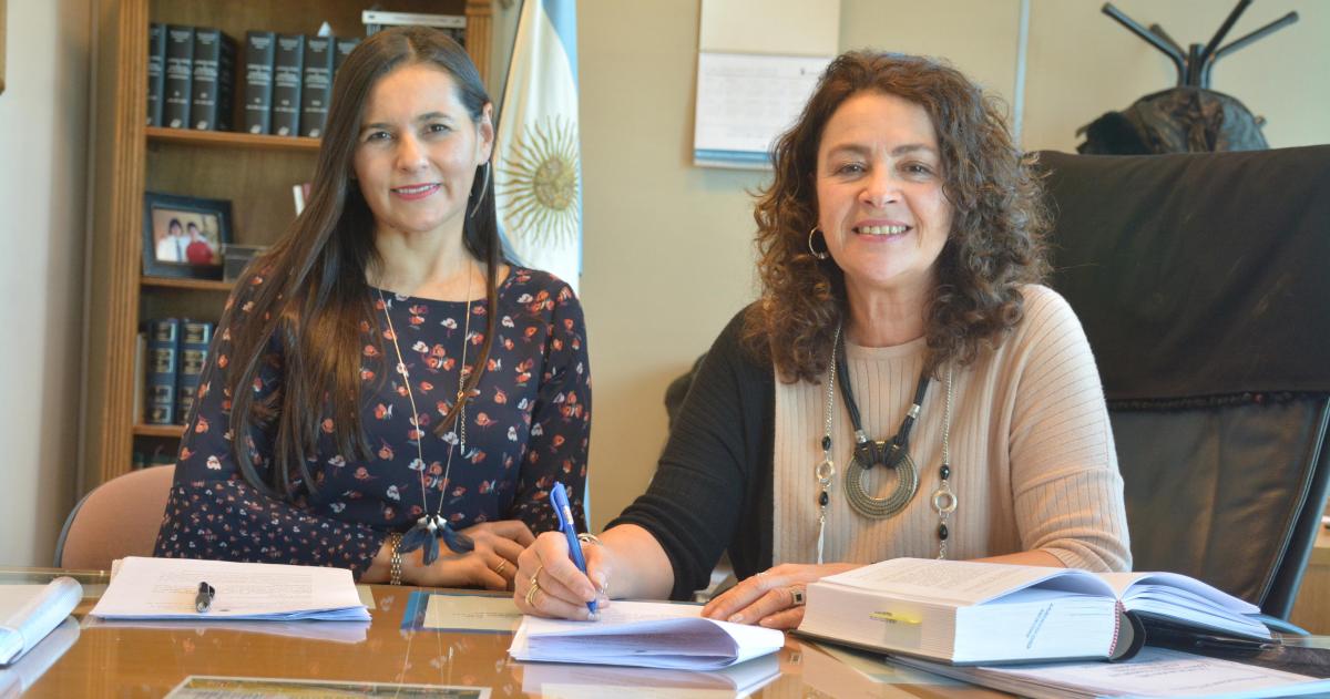 Condenan a un bar a pagar a AADI CAPIF por usar muacutesica