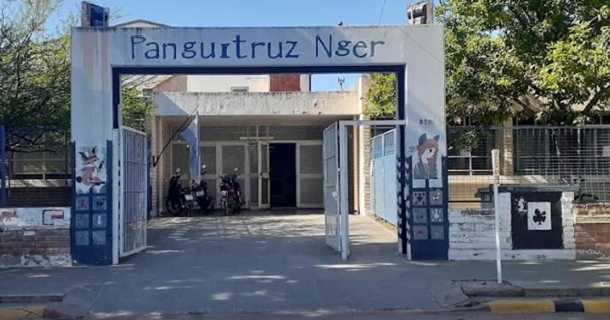 Extendieron las restricciones a un padre que amenazoacute a docentes