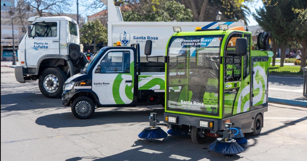 La Municipalidad de Santa Rosa sumoacute dos vehiacuteculos eleacutectricos e impulsa una flota puacuteblica sustentable
