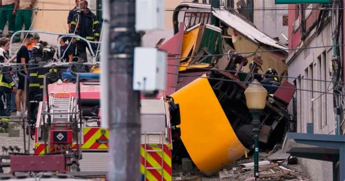Tragedia en Lisboa- al menos 15 muertos tras descarrilar el funicular de Gloria
