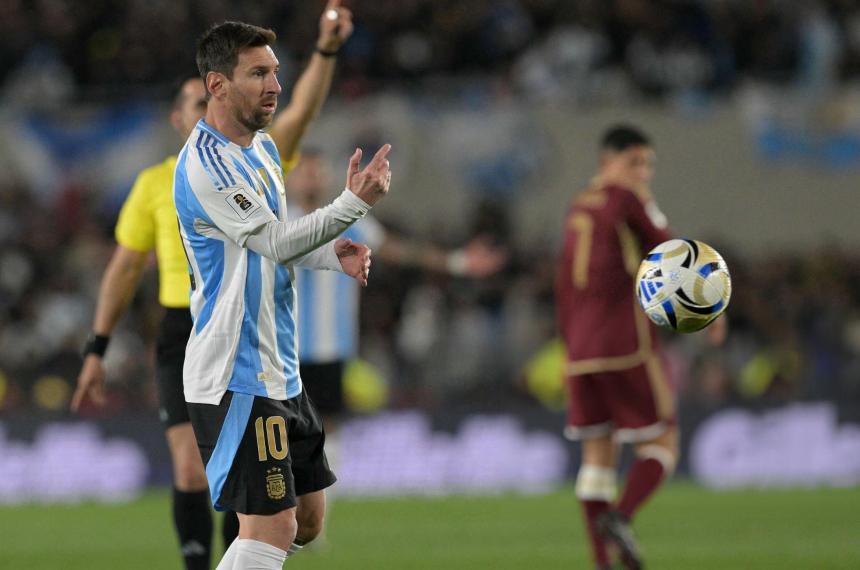 Argentina le gana a Venezuela con un golazo de Messi